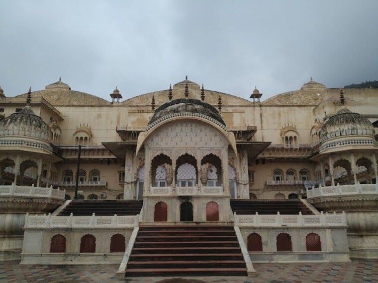 Moosi Maharani Ki Chhatri-3